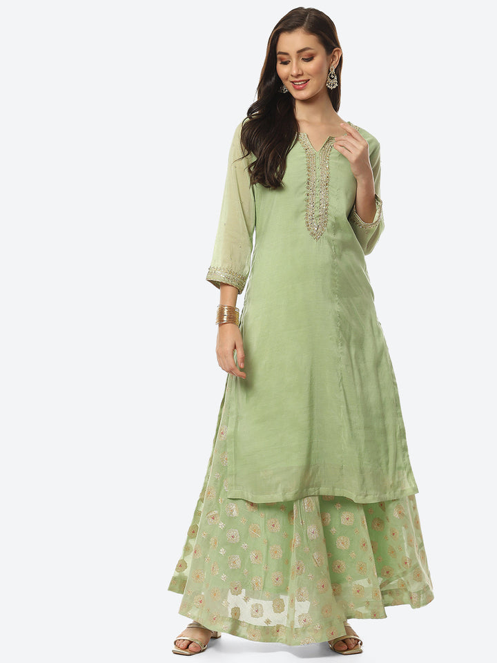 Neck Patti Chanderi Kurta With Skirt