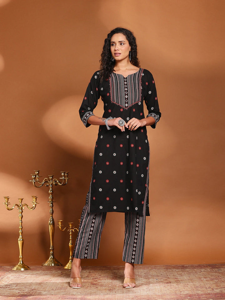 Printed Cotton Blend Kurta With Pant