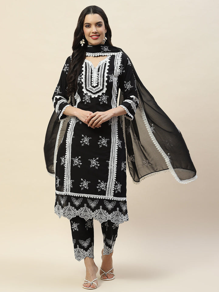 Embroidered Cotton Suit Set With Dupatta
