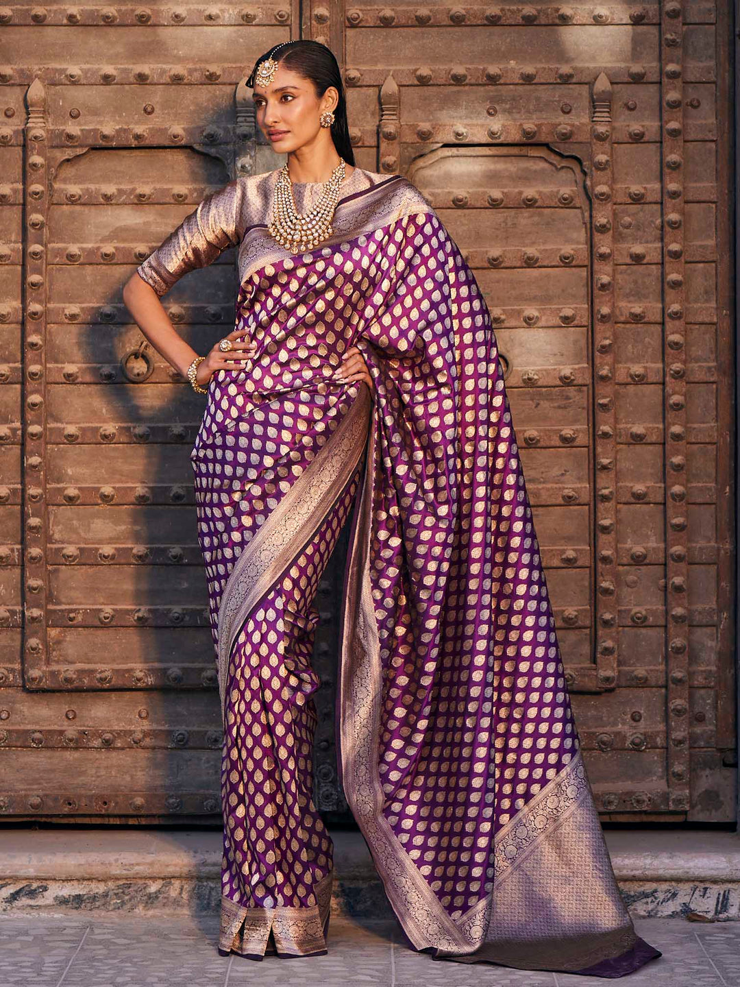 Zari Booti Banarasi Woven Saree
