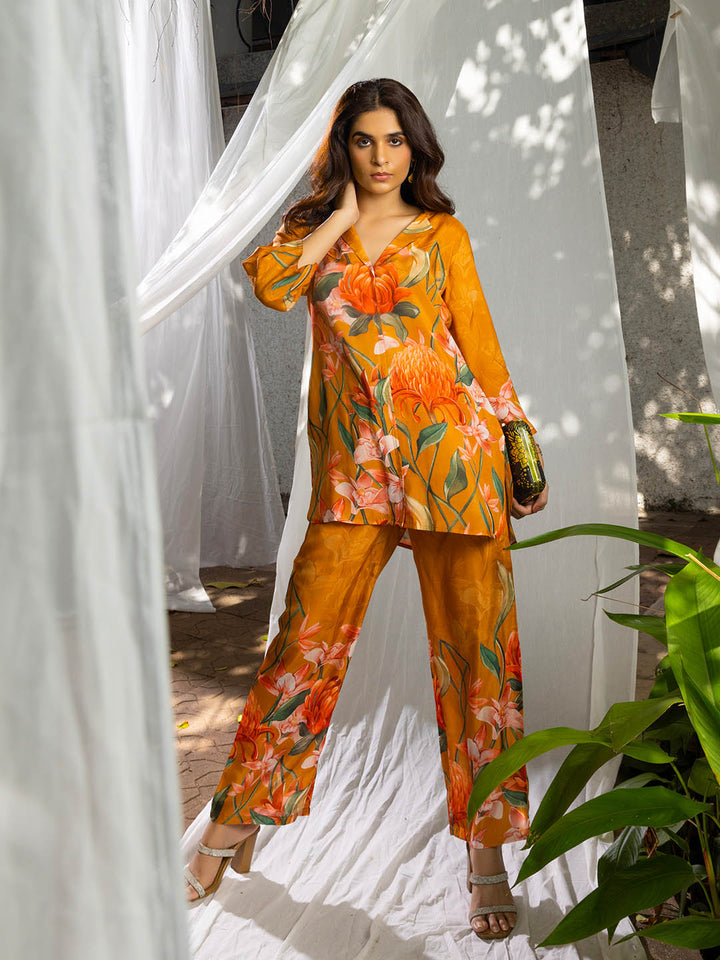 Floral Printed Muslin Kurta With Pants