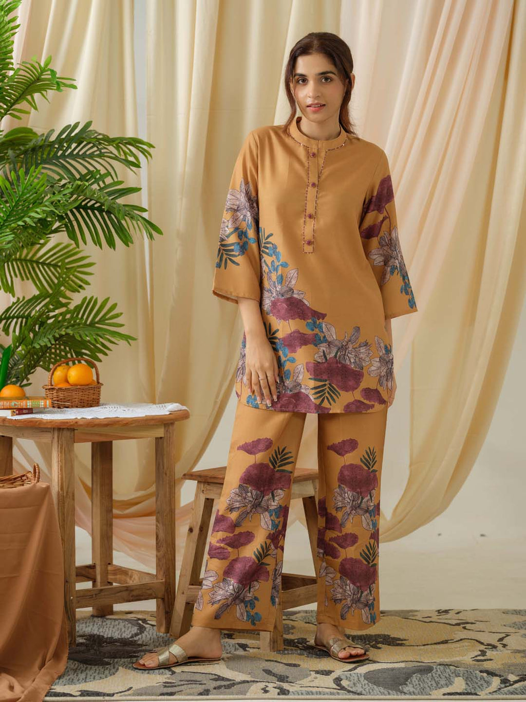 Floral Printed Cotton Kurti With Pants
