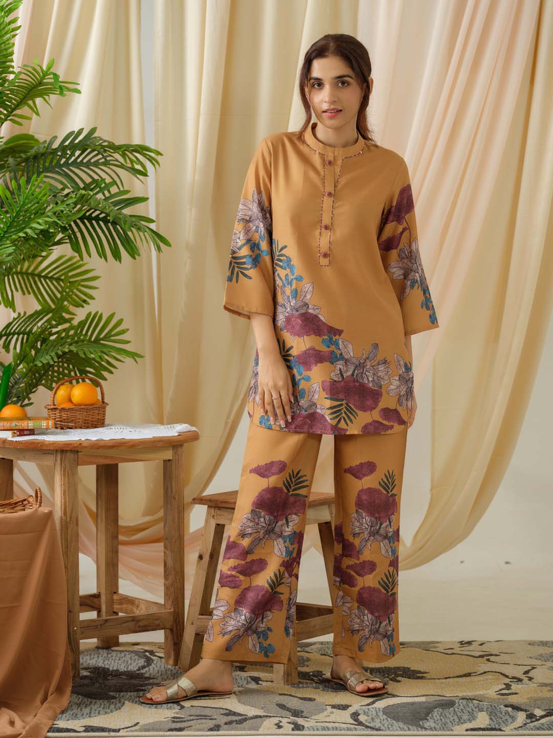 Floral Printed Cotton Kurti With Pants