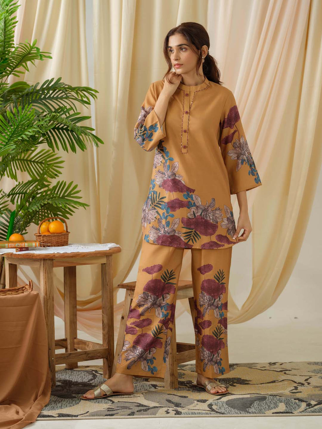 Floral Printed Cotton Kurti With Pants