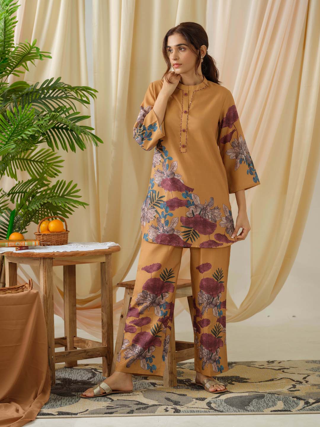 Floral Printed Cotton Kurti With Pants