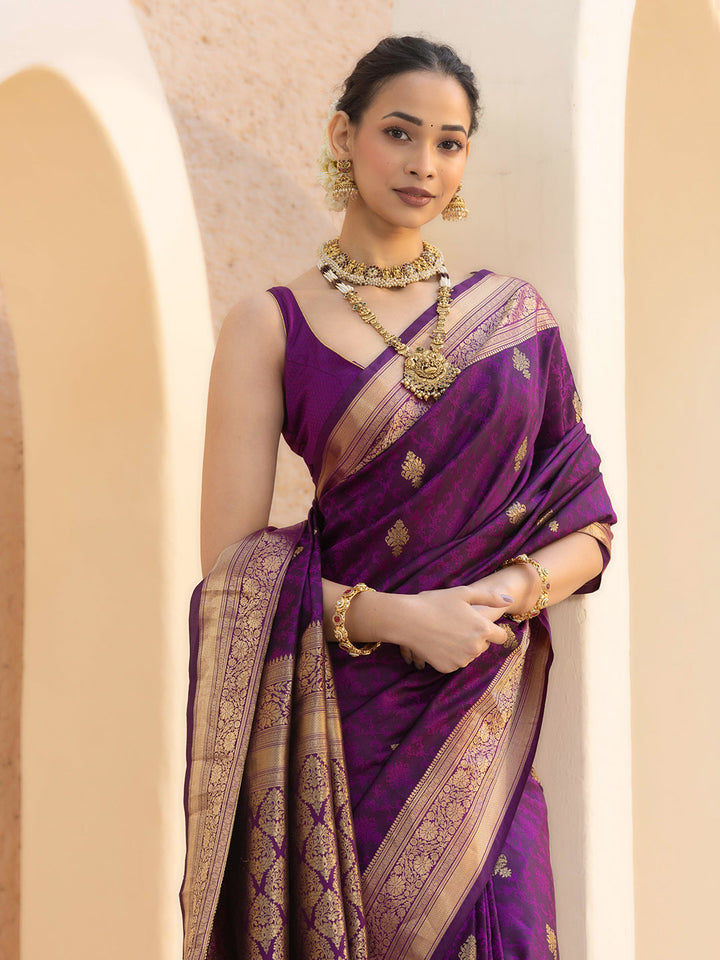 Woven Design Cotton Blend Saree
