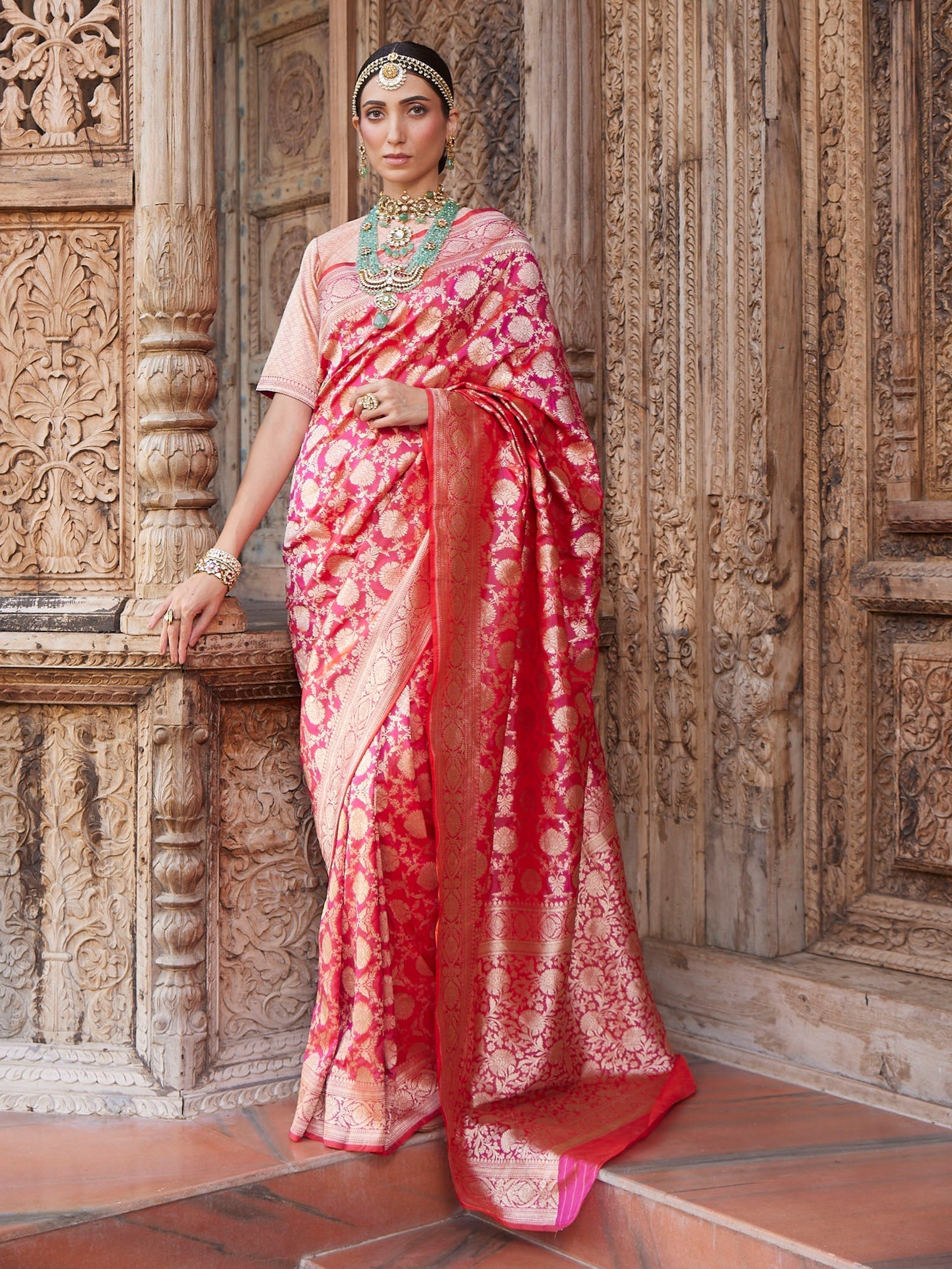 Floral Zari Jaal Banarasi Woven Saree