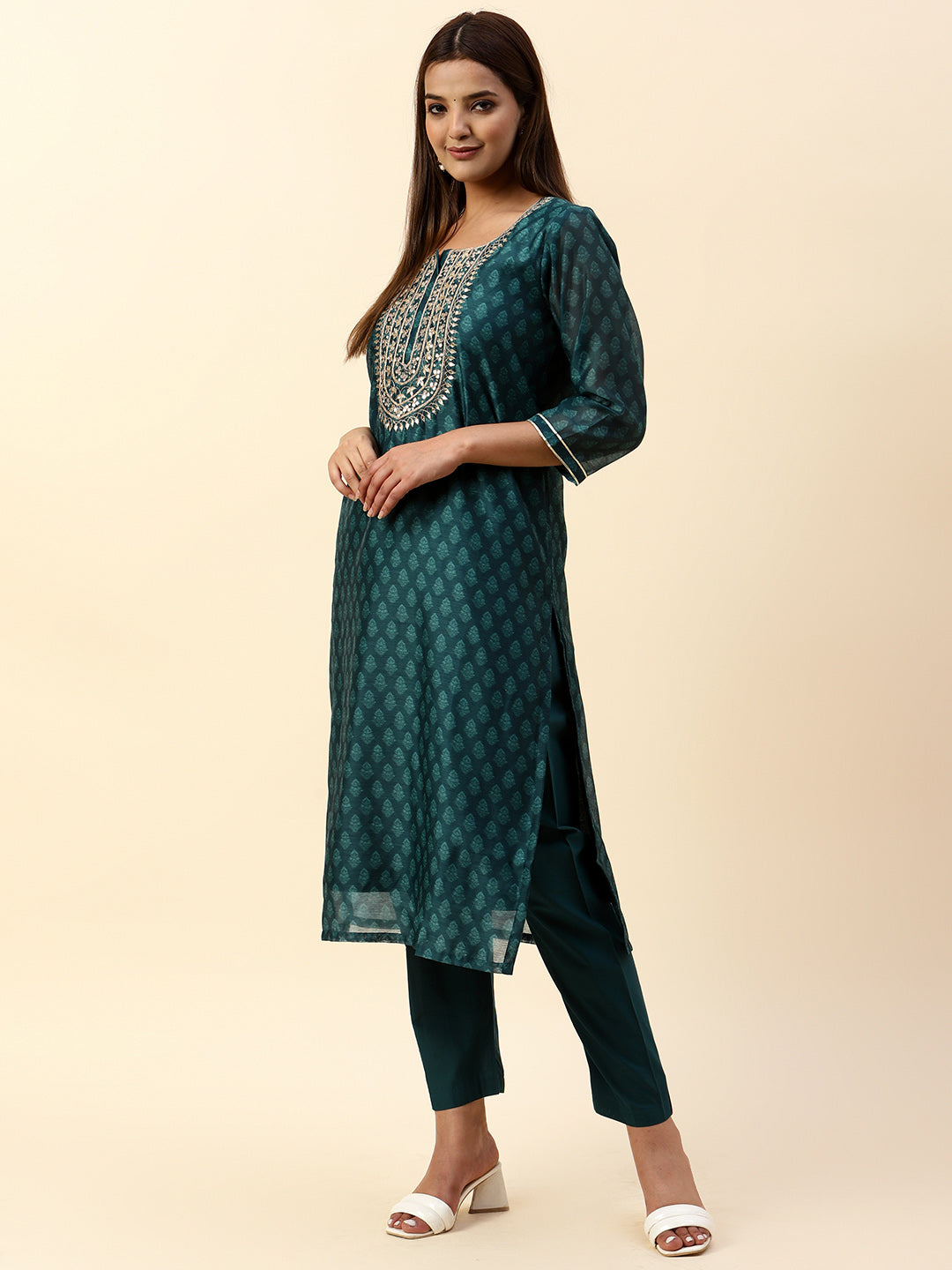 Printed &amp; Neck Embroidered Chanderi Kurta With Pants