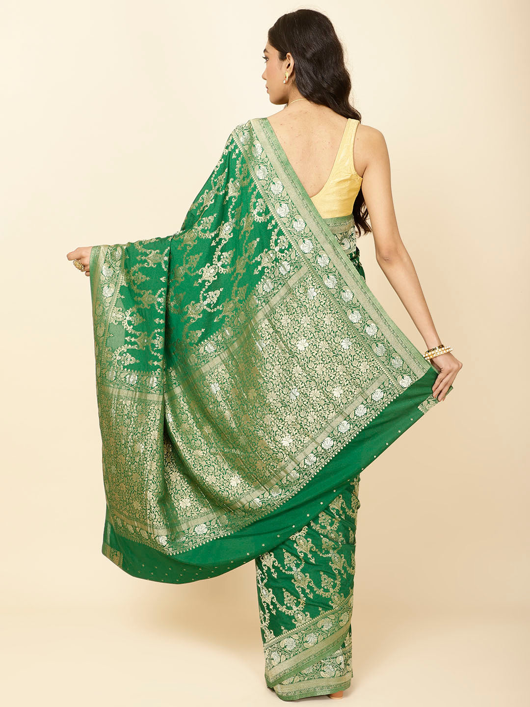 Zari Jaal Woven Crepe Saree