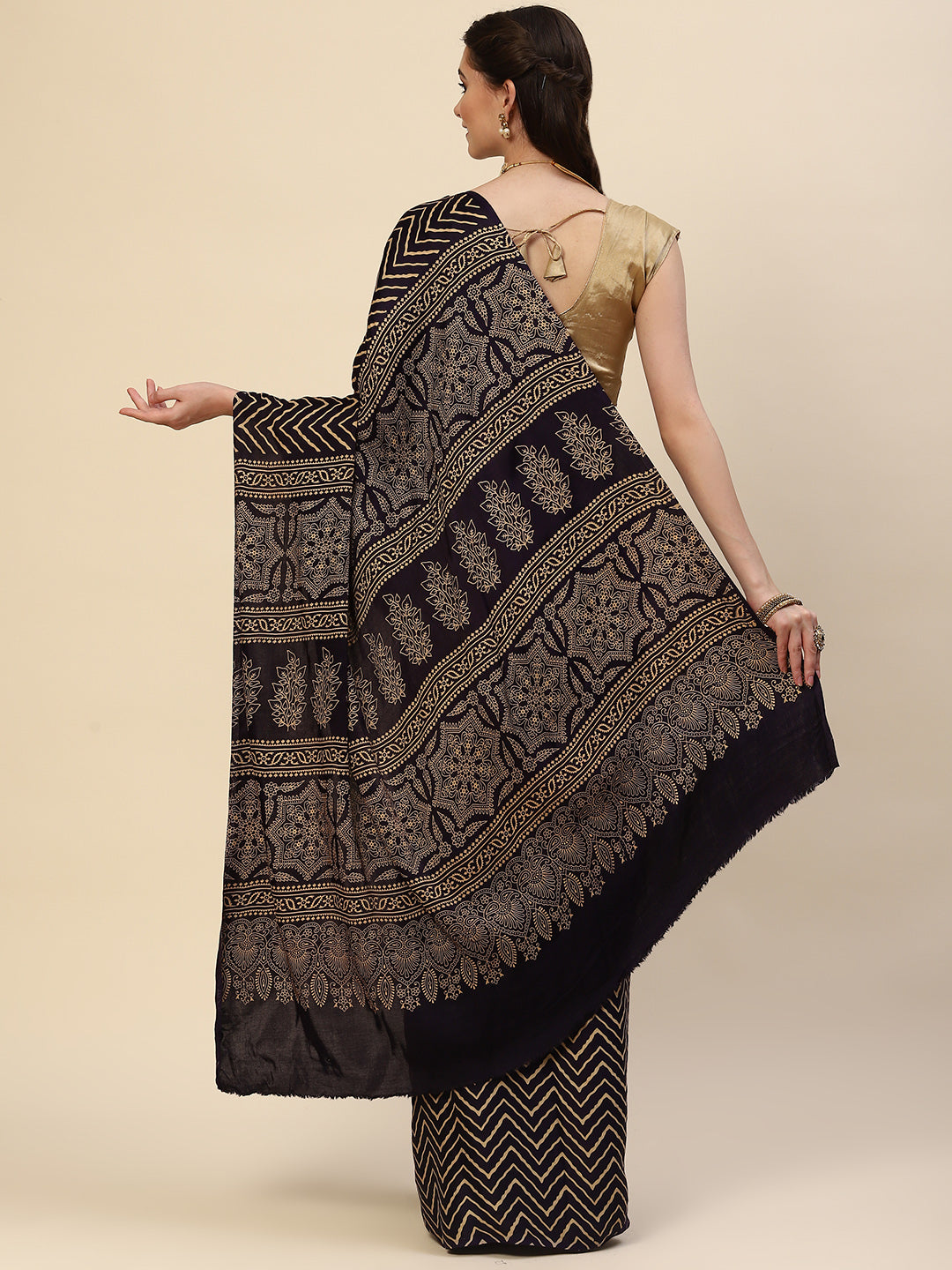 Zig Zag Printed Satin Saree