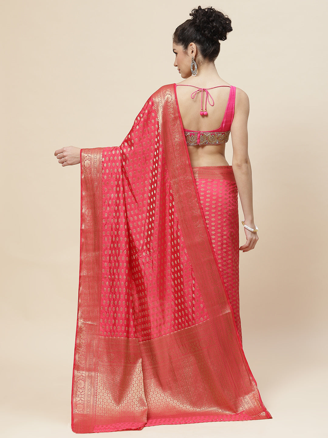 Zari Booti Handloom Woven Saree