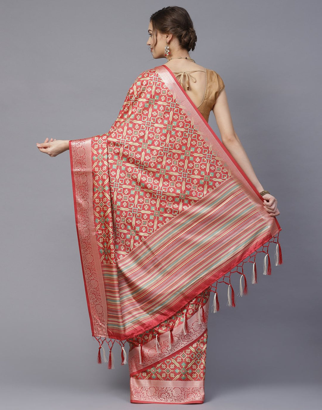 Beautiful Patola Printed  Art Handloom Saree