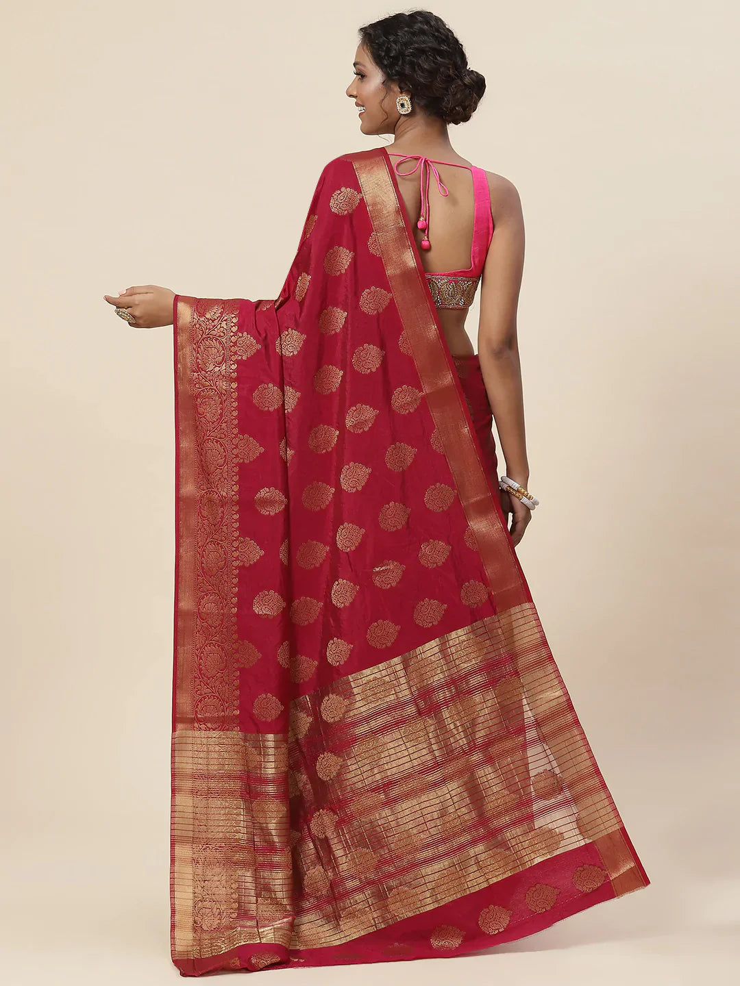Zari Border Booti Handloom Woven Saree