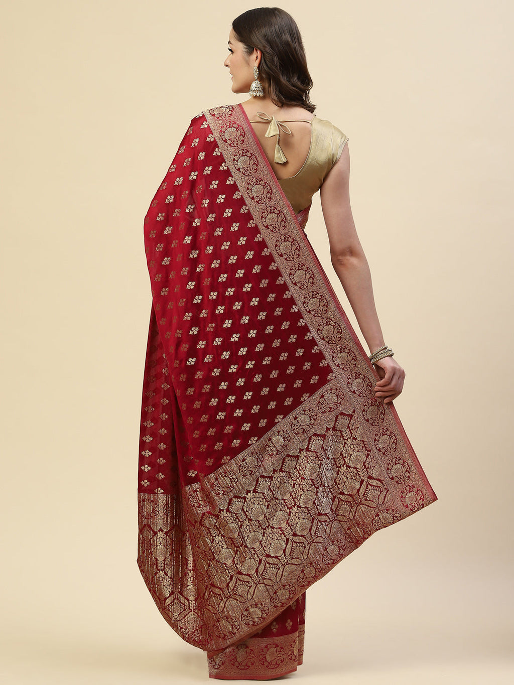 Zari Border Booti Crepe Plain Saree