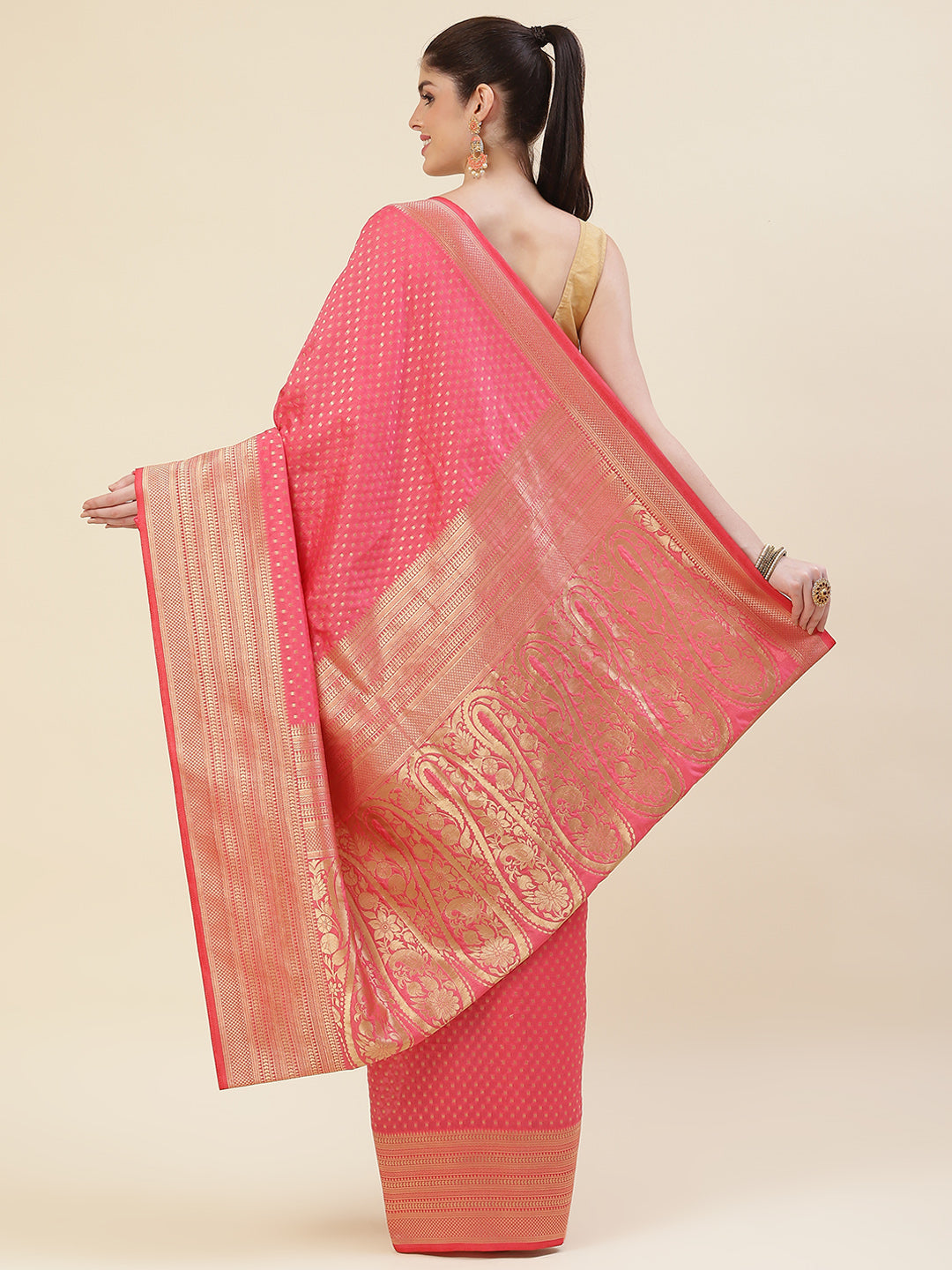 Zari Border Booti Handloom Woven Saree