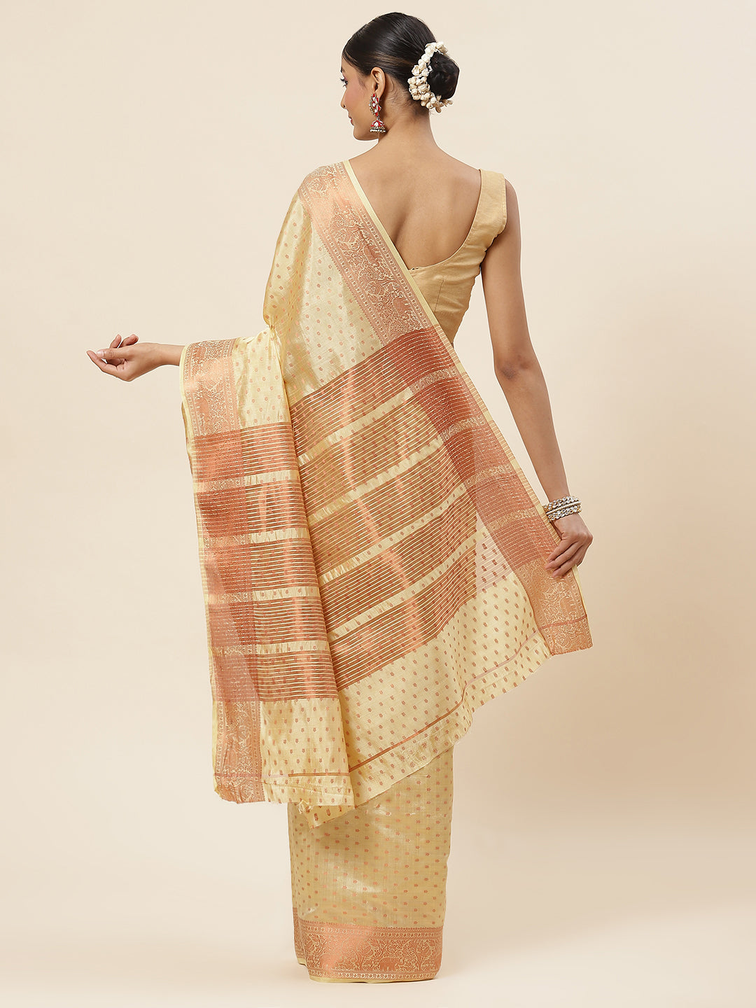 Zari Booti Woven Handloom Saree