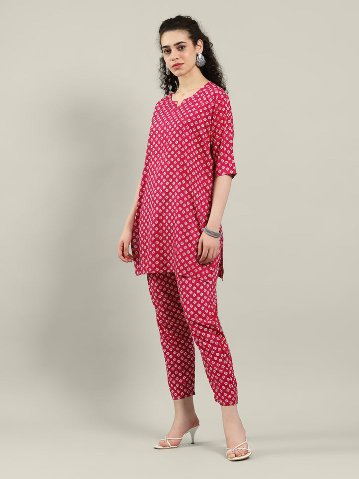Printed Cotton Blend Kurta &amp; Pants