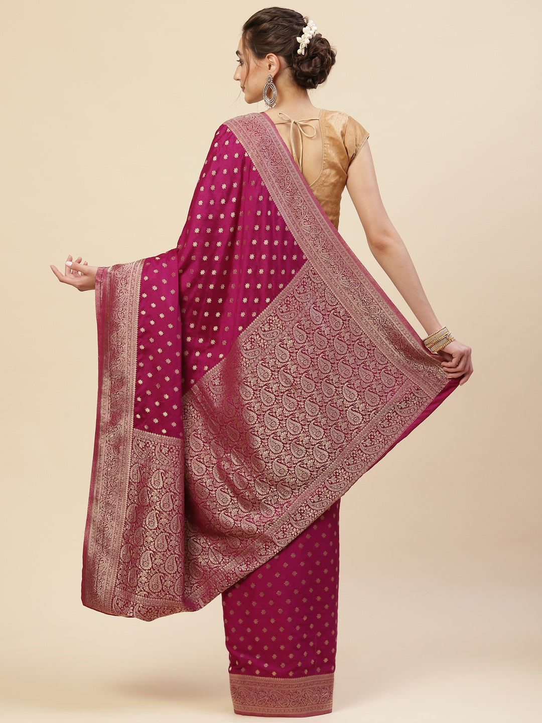 Zari Border Booti Georgette Plain Saree