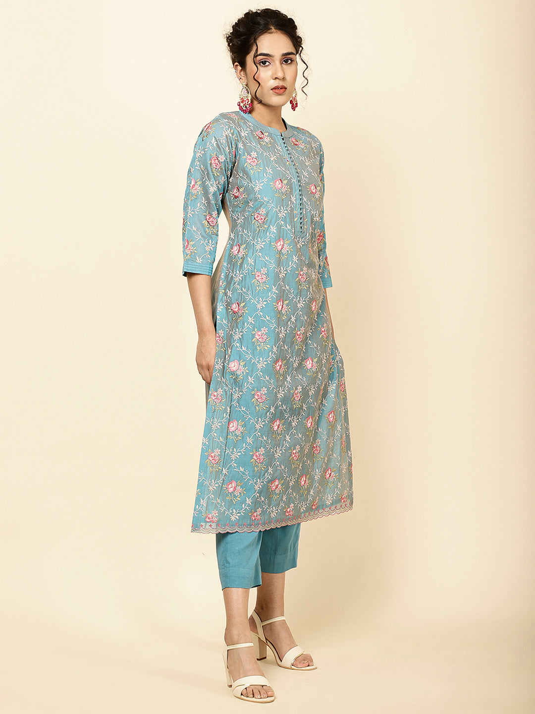Embroidered Chanderi Kurta With Pants &amp; Dupatta