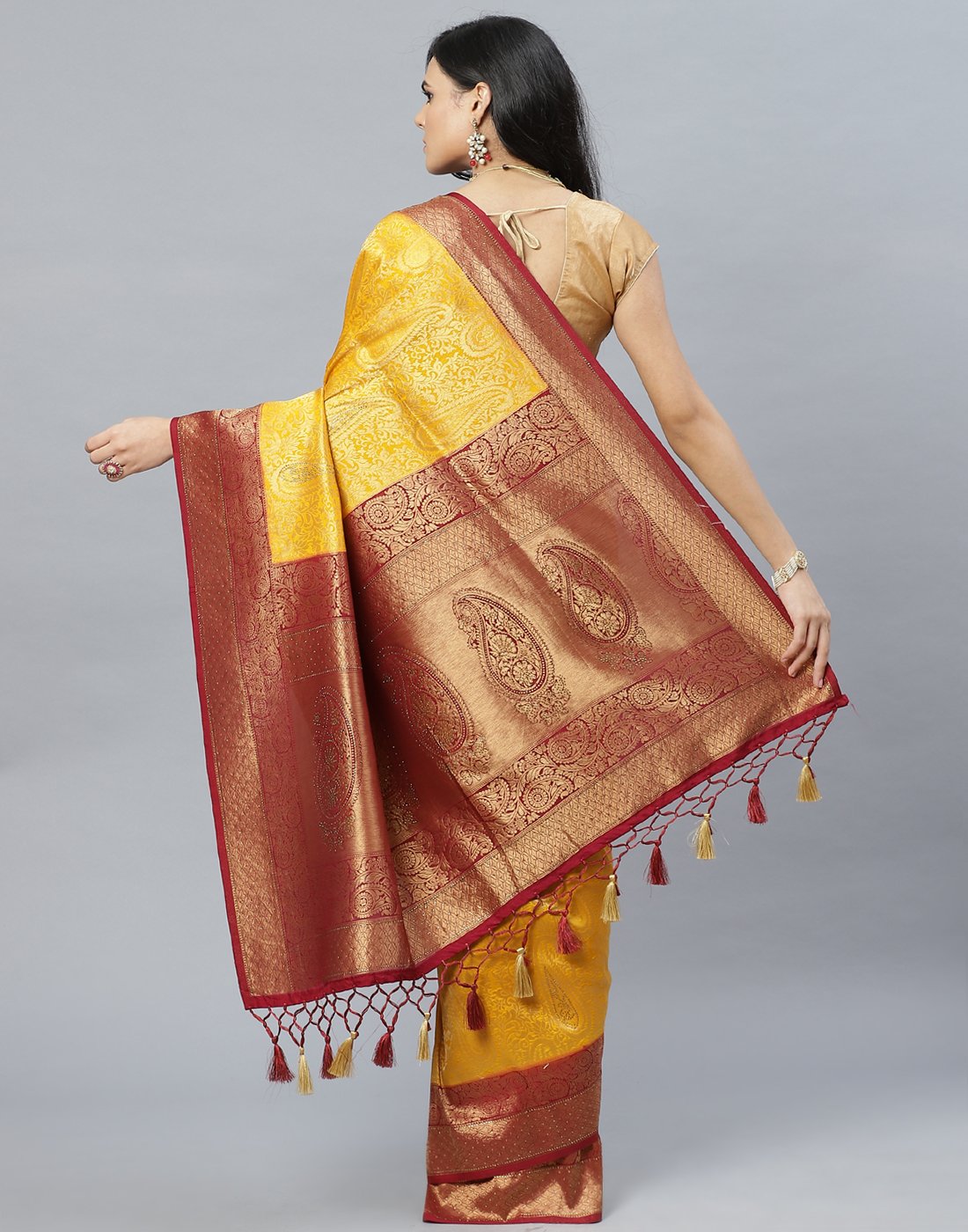 Art Handloom Woven Embroidery Saree
