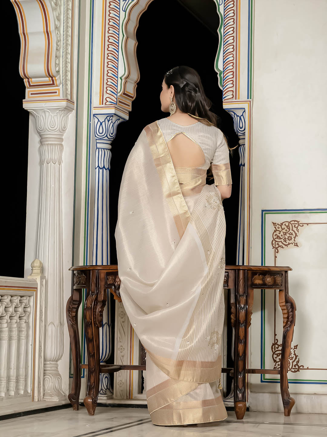 Woven Border Linen Saree