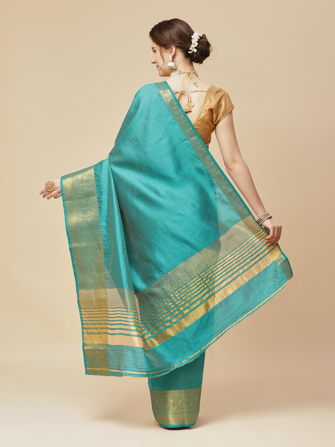 Plain Zari Border Art Handloom Woven Saree