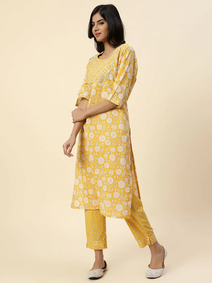 Floral Printed Cotton Kurta With Pants