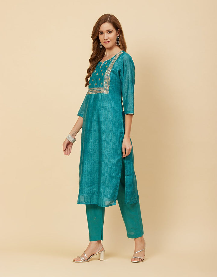 Embroidered Chanderi Kurti With Pant
