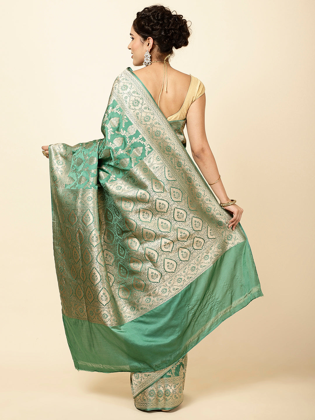 Zari Jaal Woven Banarsi Saree