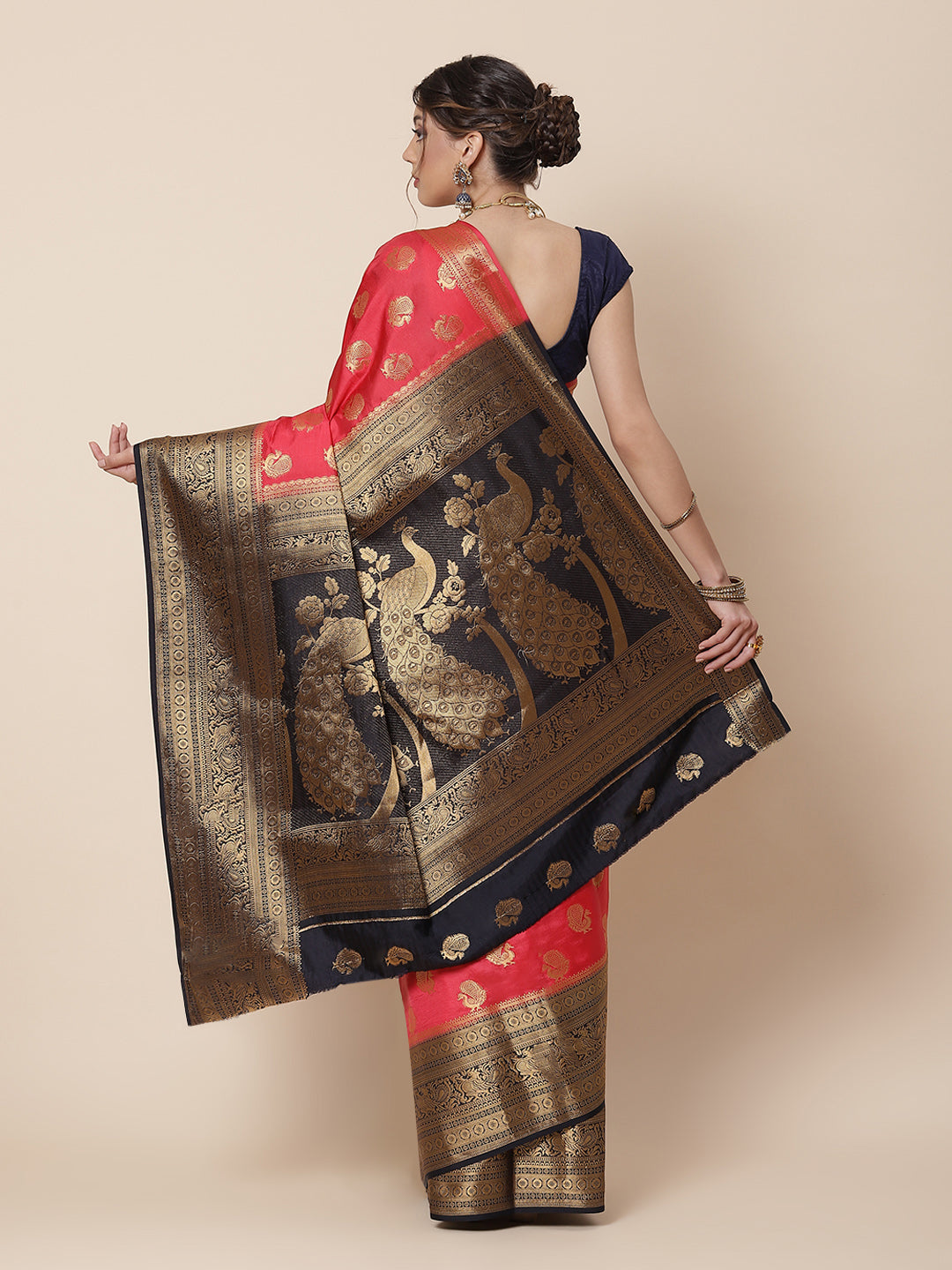 Zari Border Woven Art Handloom Saree