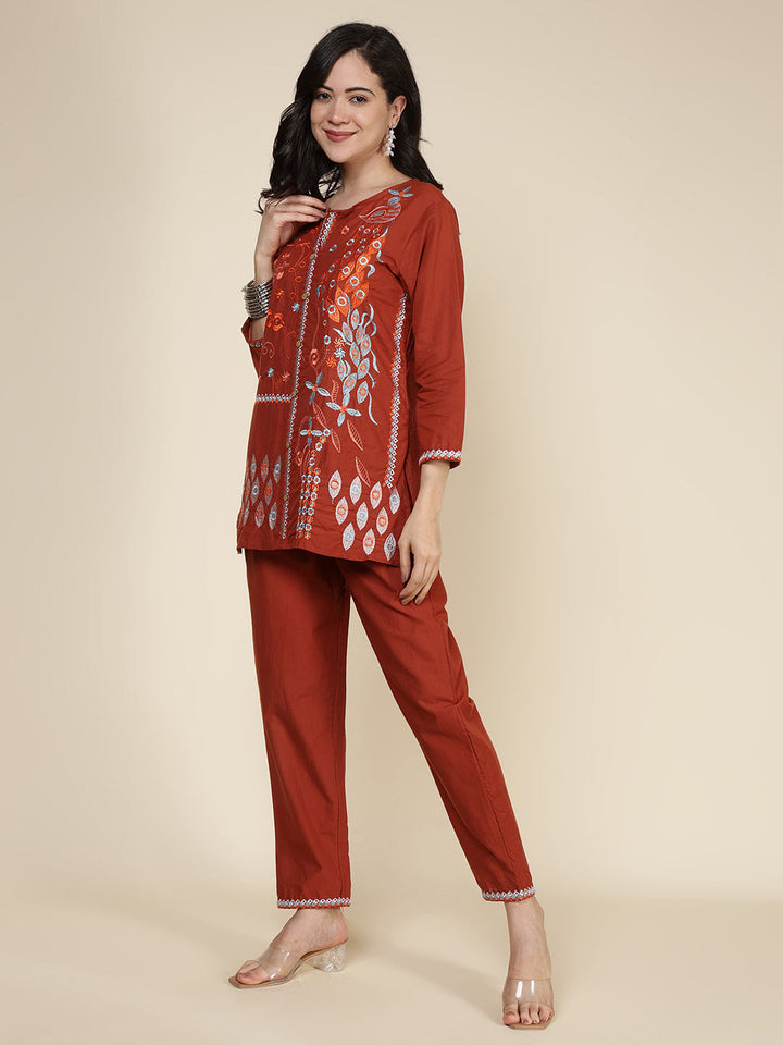 Printed Cotton Blend Kurta With Pants