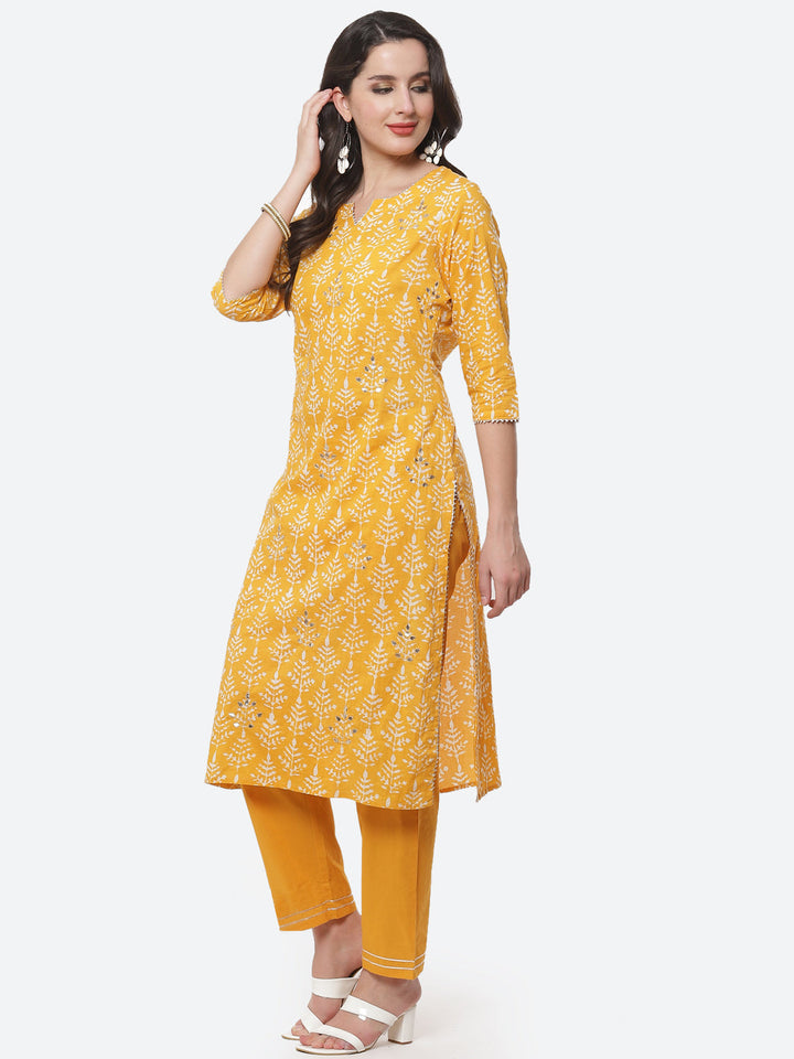 Printed Gota Work Cotton Kurti With Pant