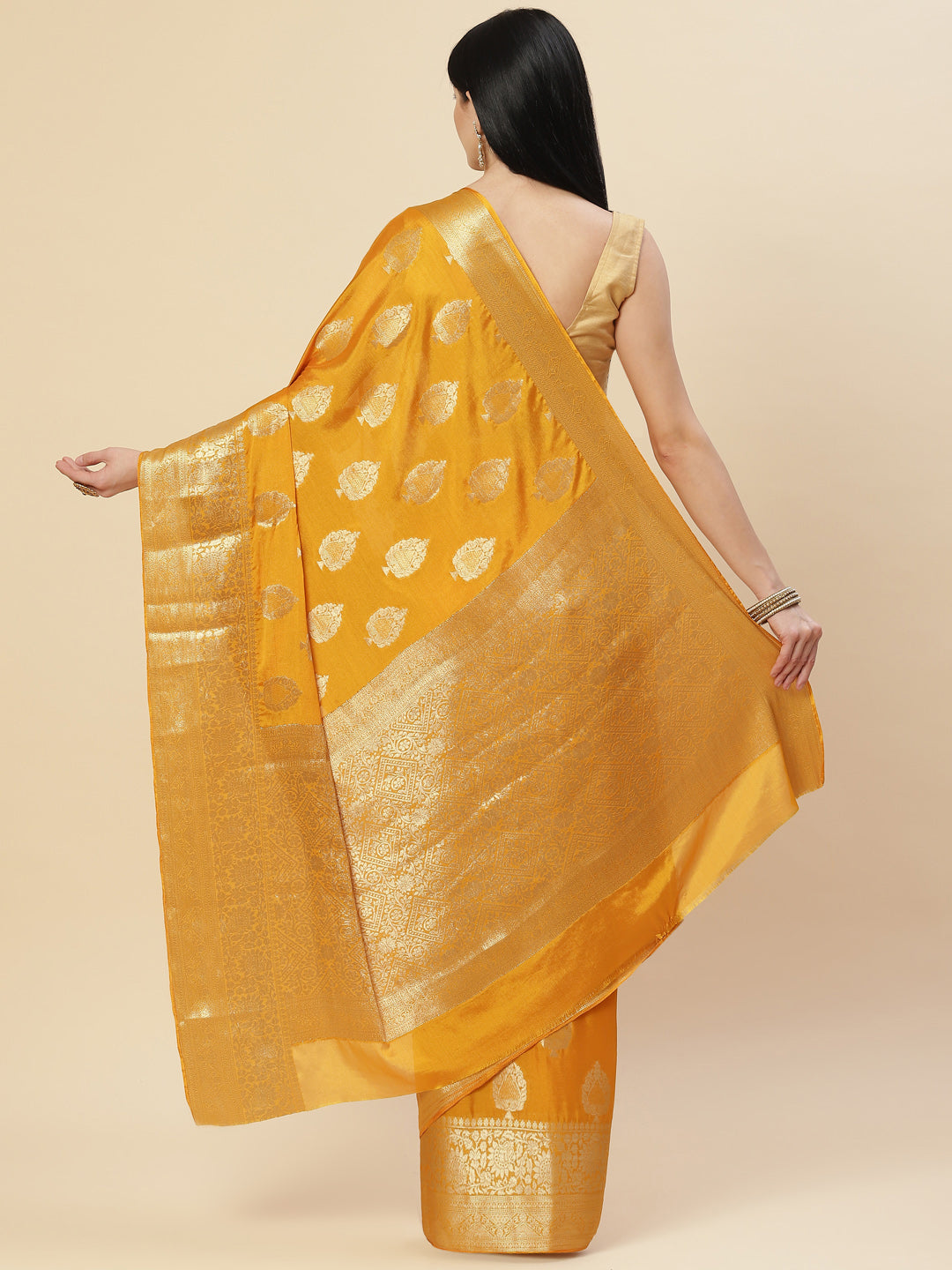 Zari Booti Crepe Plain Saree