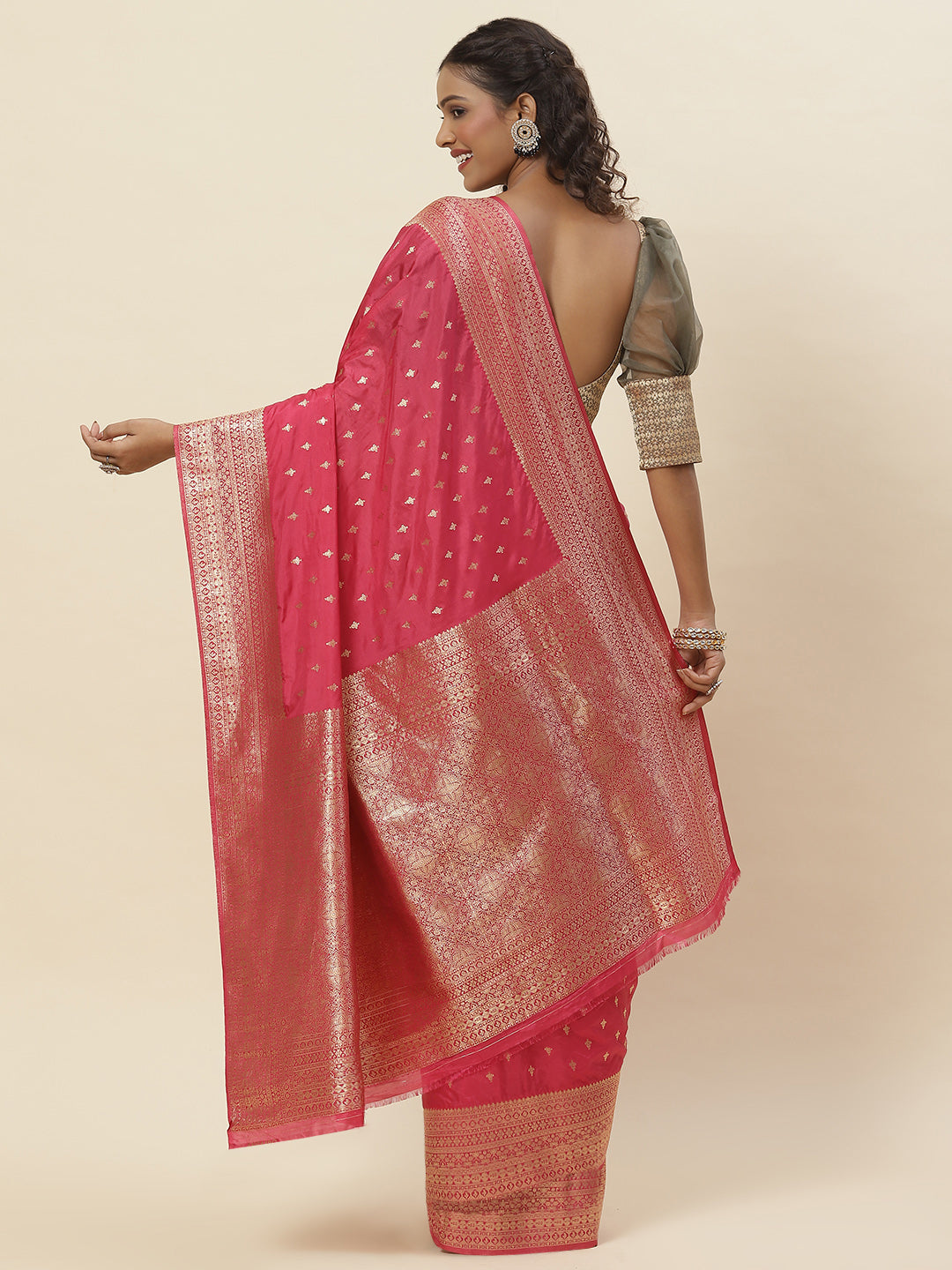 Zari Border Woven Handloom Saree