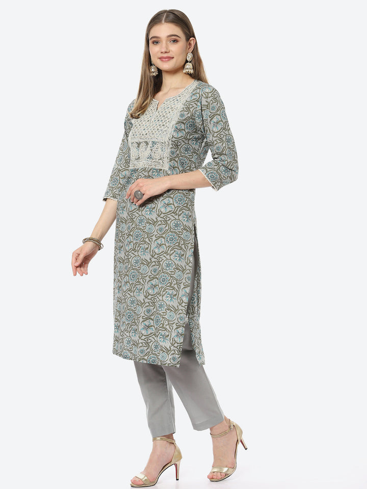 Resham Neck Embroidered Printed Chanderi Kurta With Pant