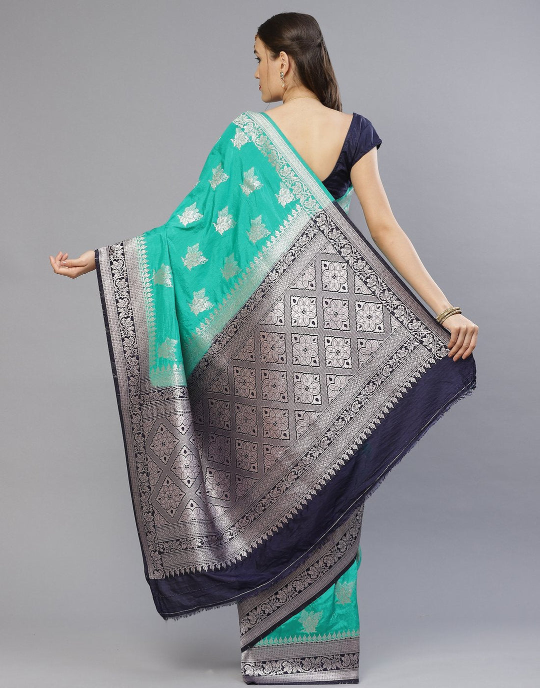 WOVEN ART HANDLOOM SAREE