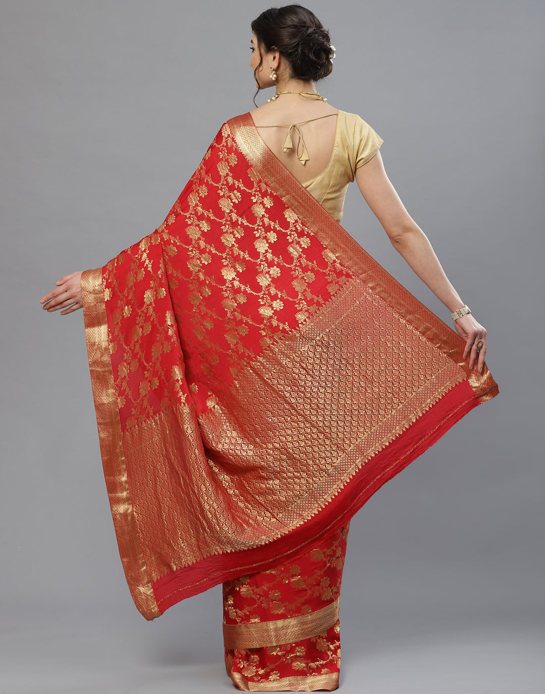 Zari Jaal Crepe Saree