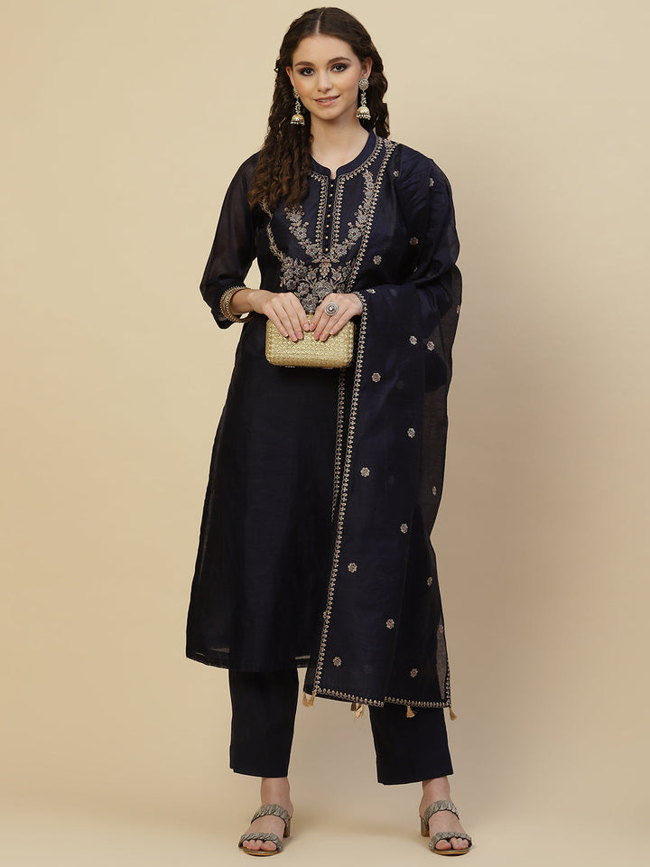 Resham Neck Embroidered Chanderi Kurta With Pants &amp; Dupatta