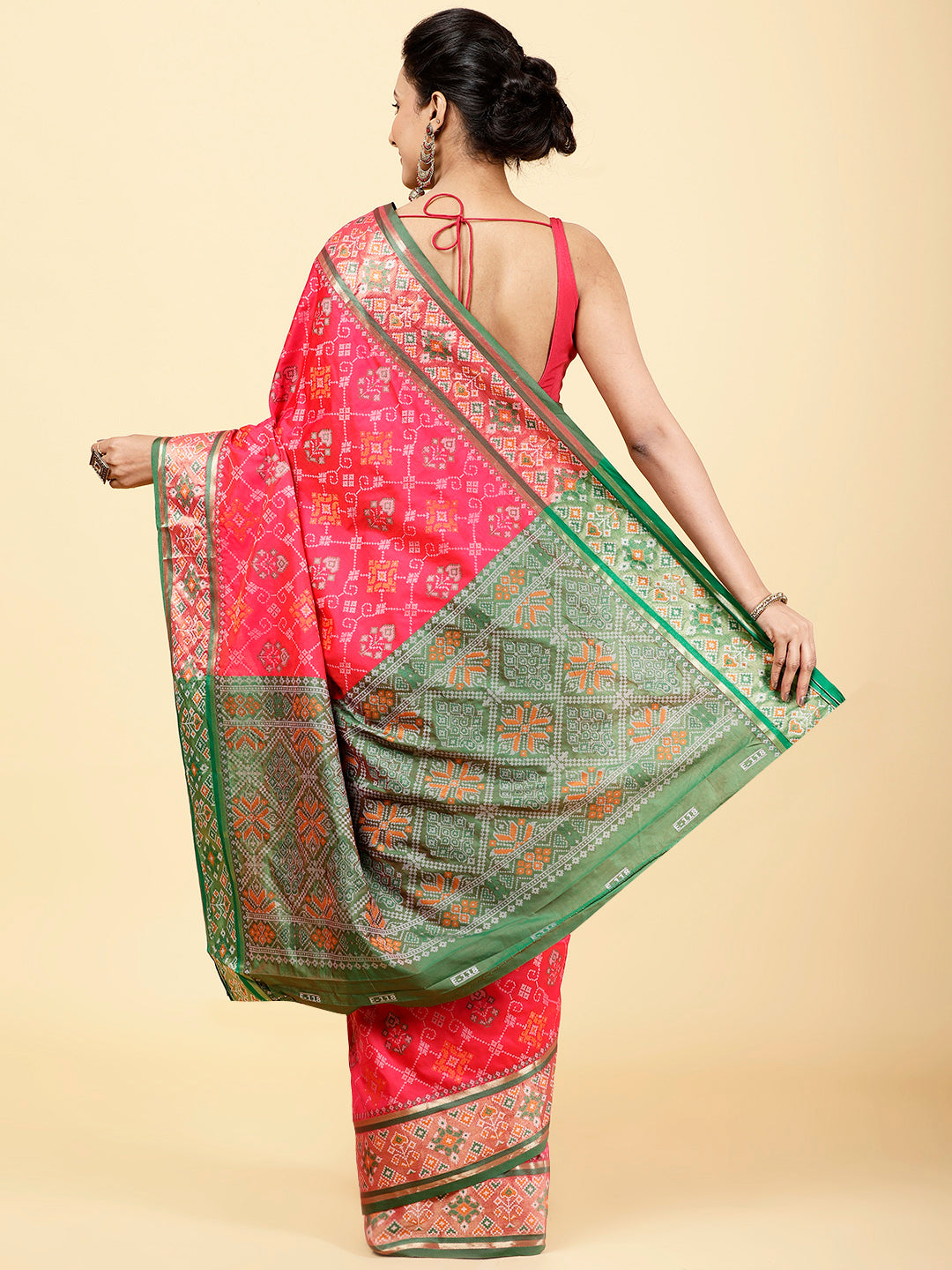 Zari Jaal Handloom Woven Saree