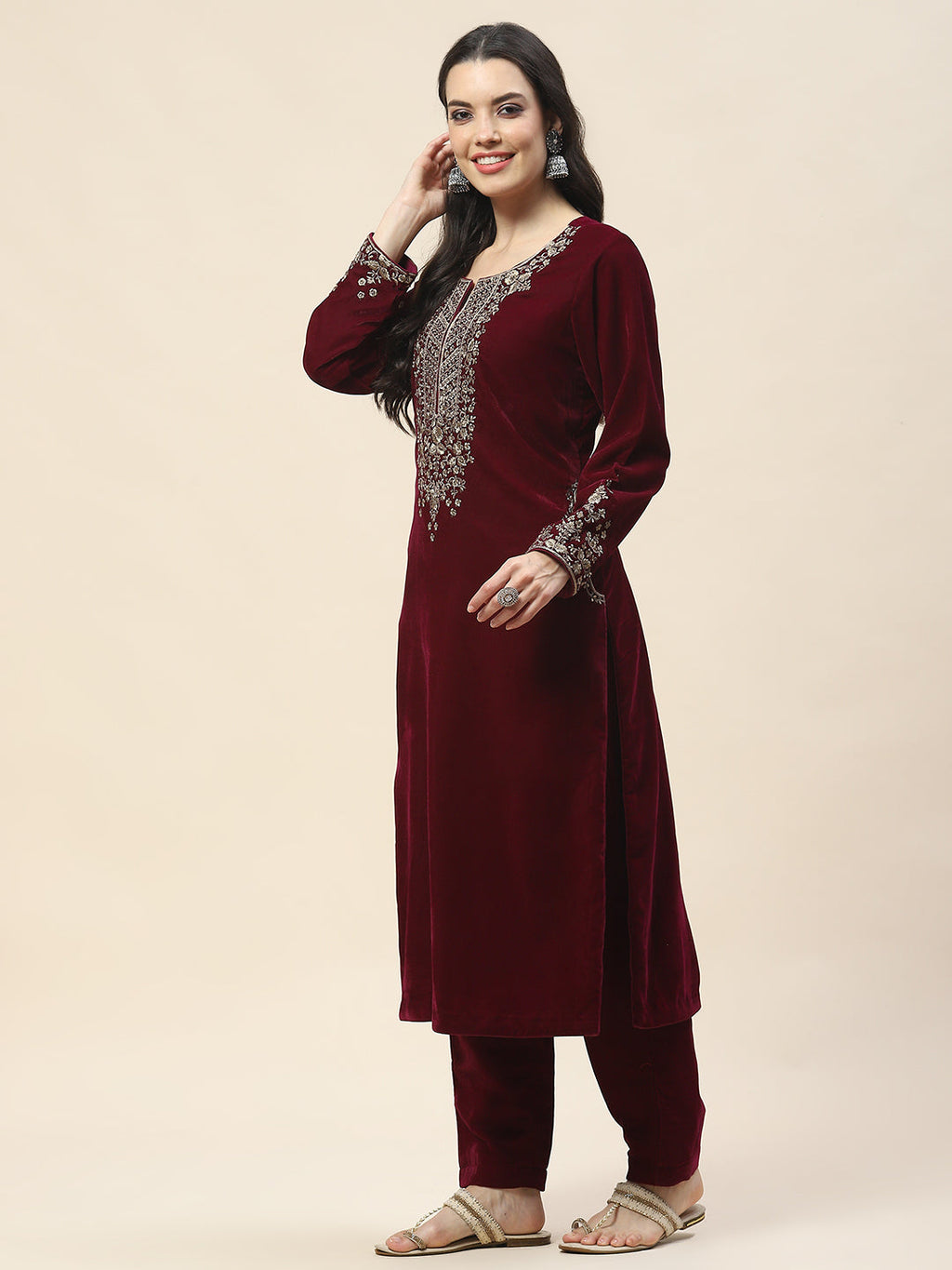 Neck Embroidered Velvet Kurta With Pants