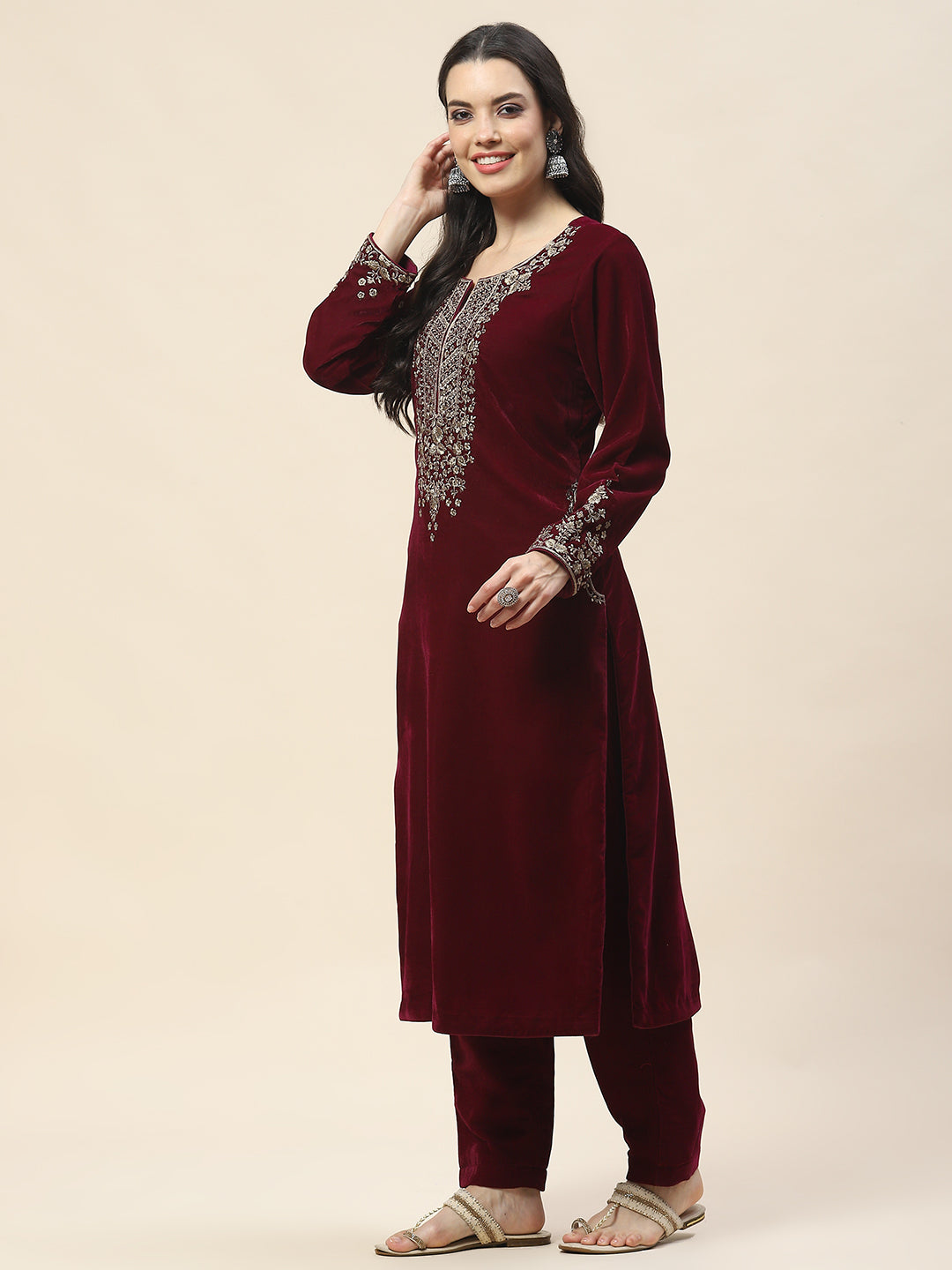 Neck Embroidered Velvet Kurta With Pants