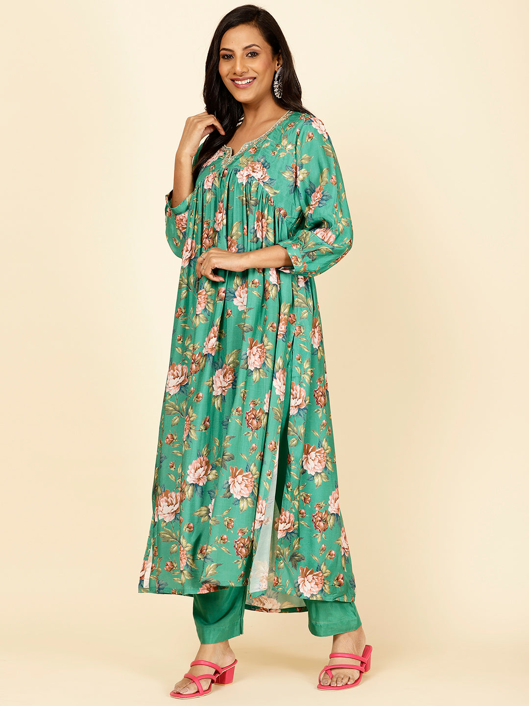 Floral Printed Muslin Kurta With Pants