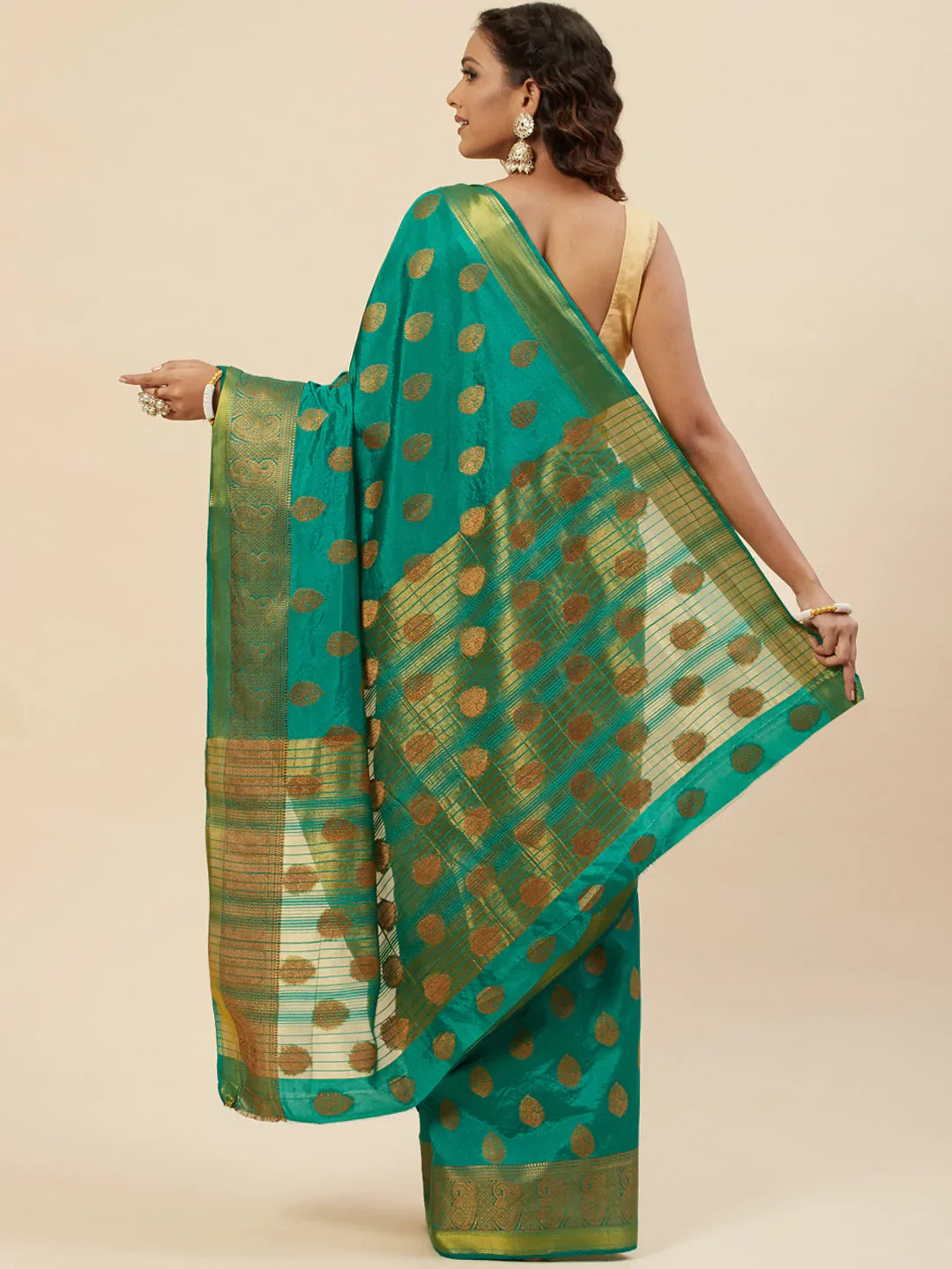 Zari Border Booti Handloom Woven Saree