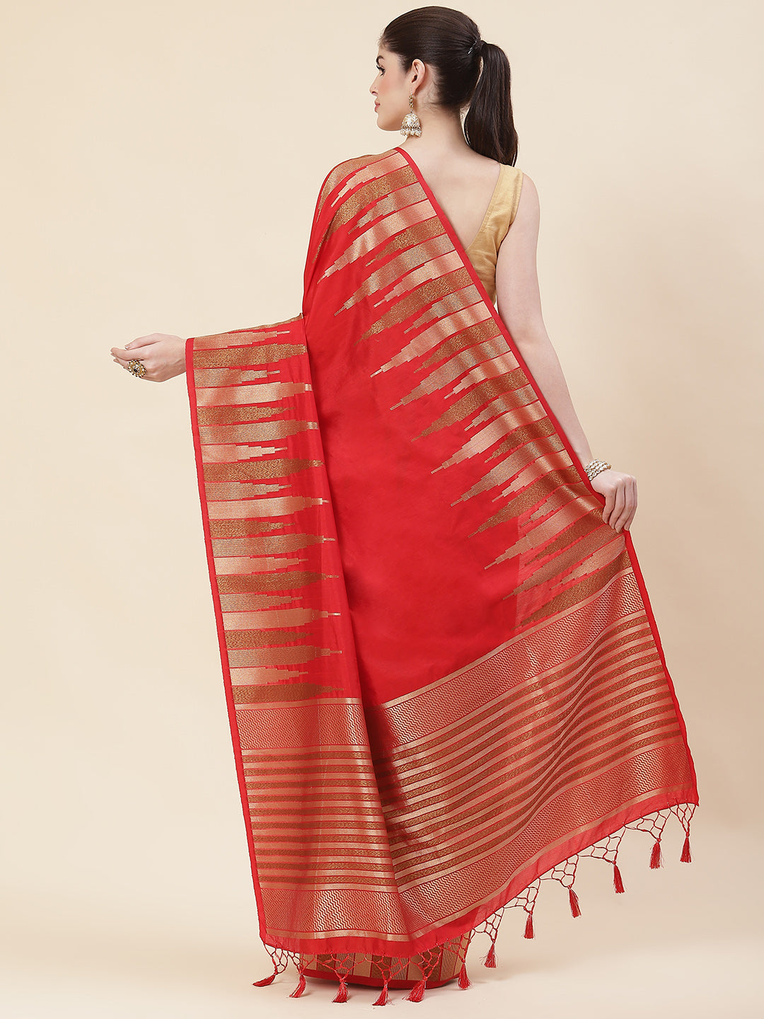 Plain Zari Border Handloom Woven Saree