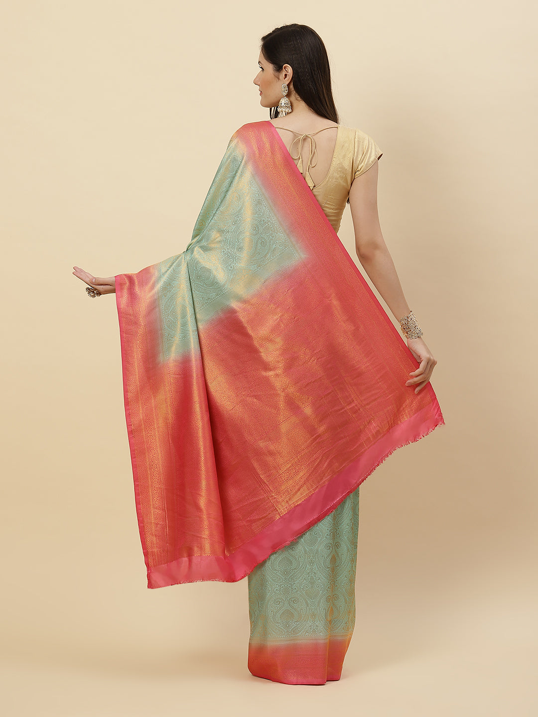 Zari Jaal Art Handloom Woven Saree