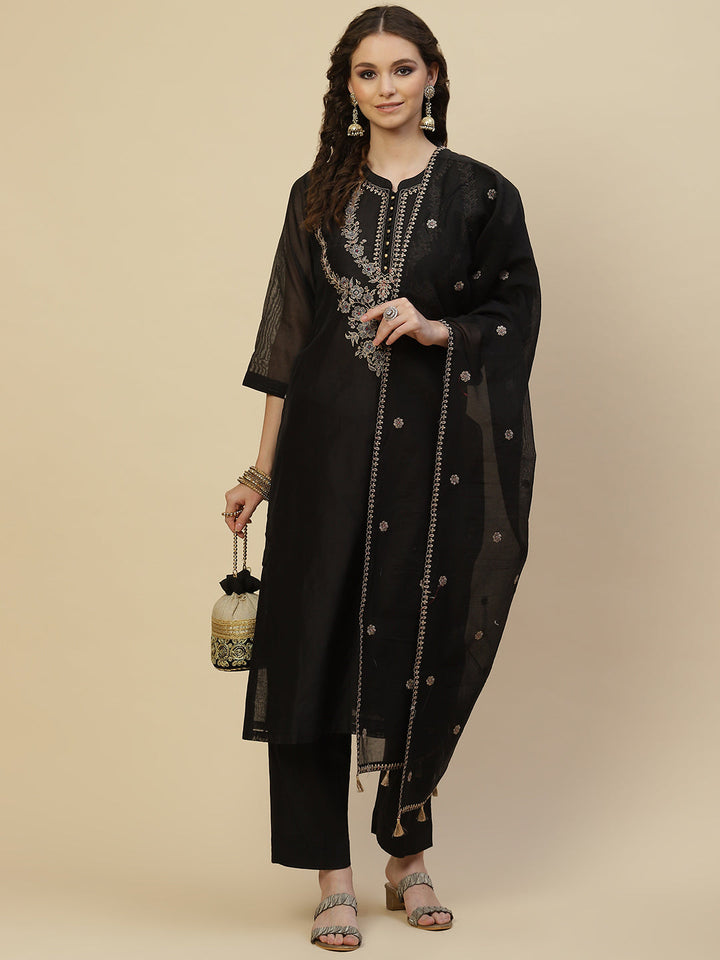 Resham Neck Embroidered Chanderi Kurta With Pants &amp; Dupatta