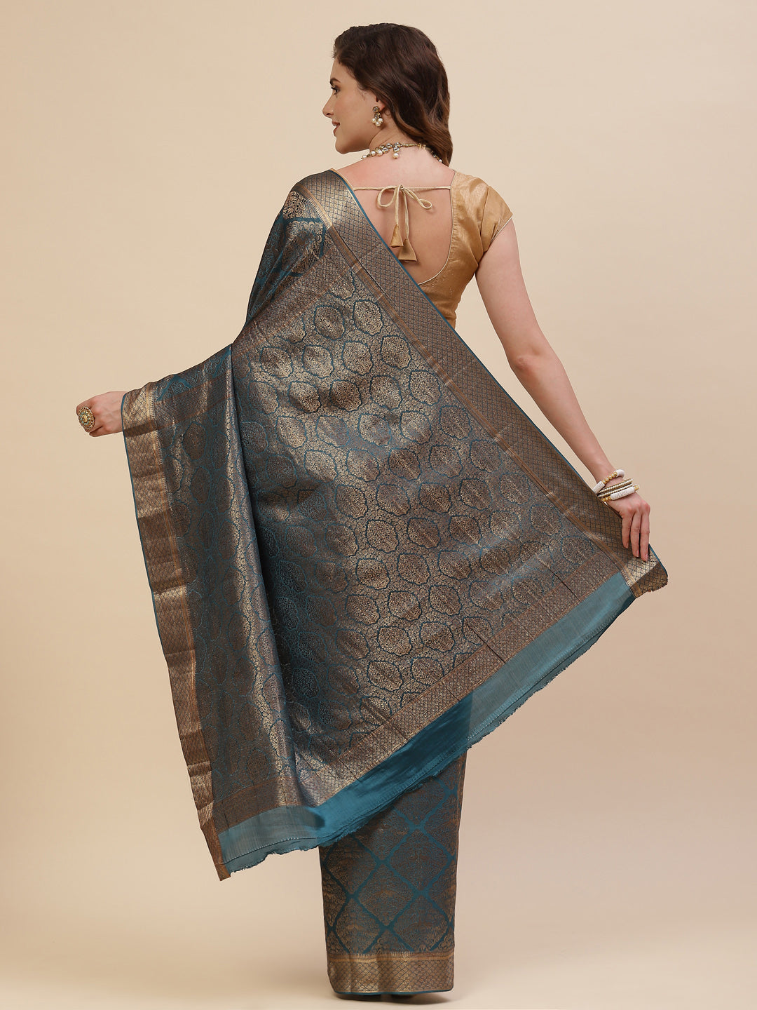 Antique Brocade Jaal Crepe Plain Saree