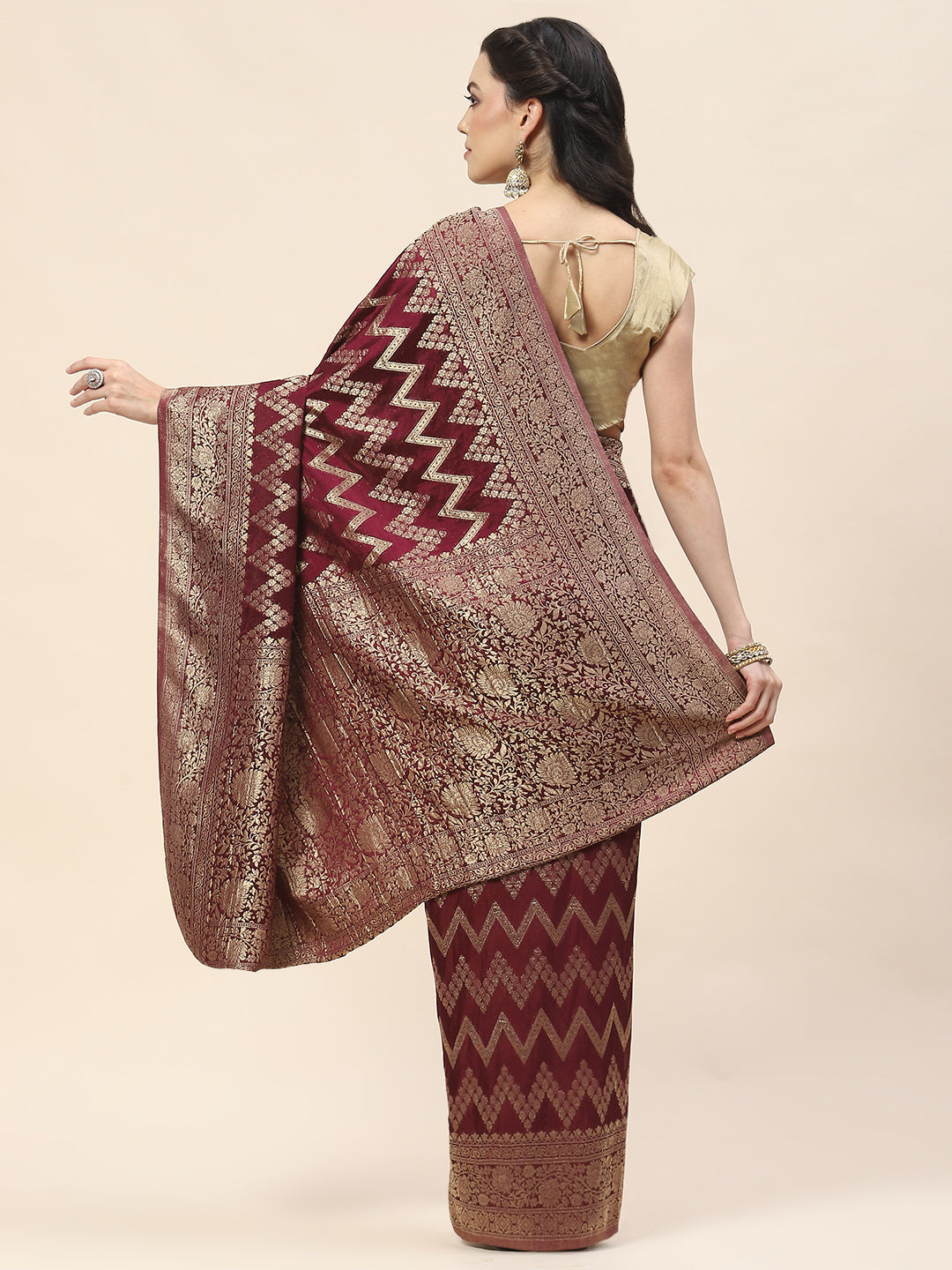 Zari Jaal Woven Georgette Saree