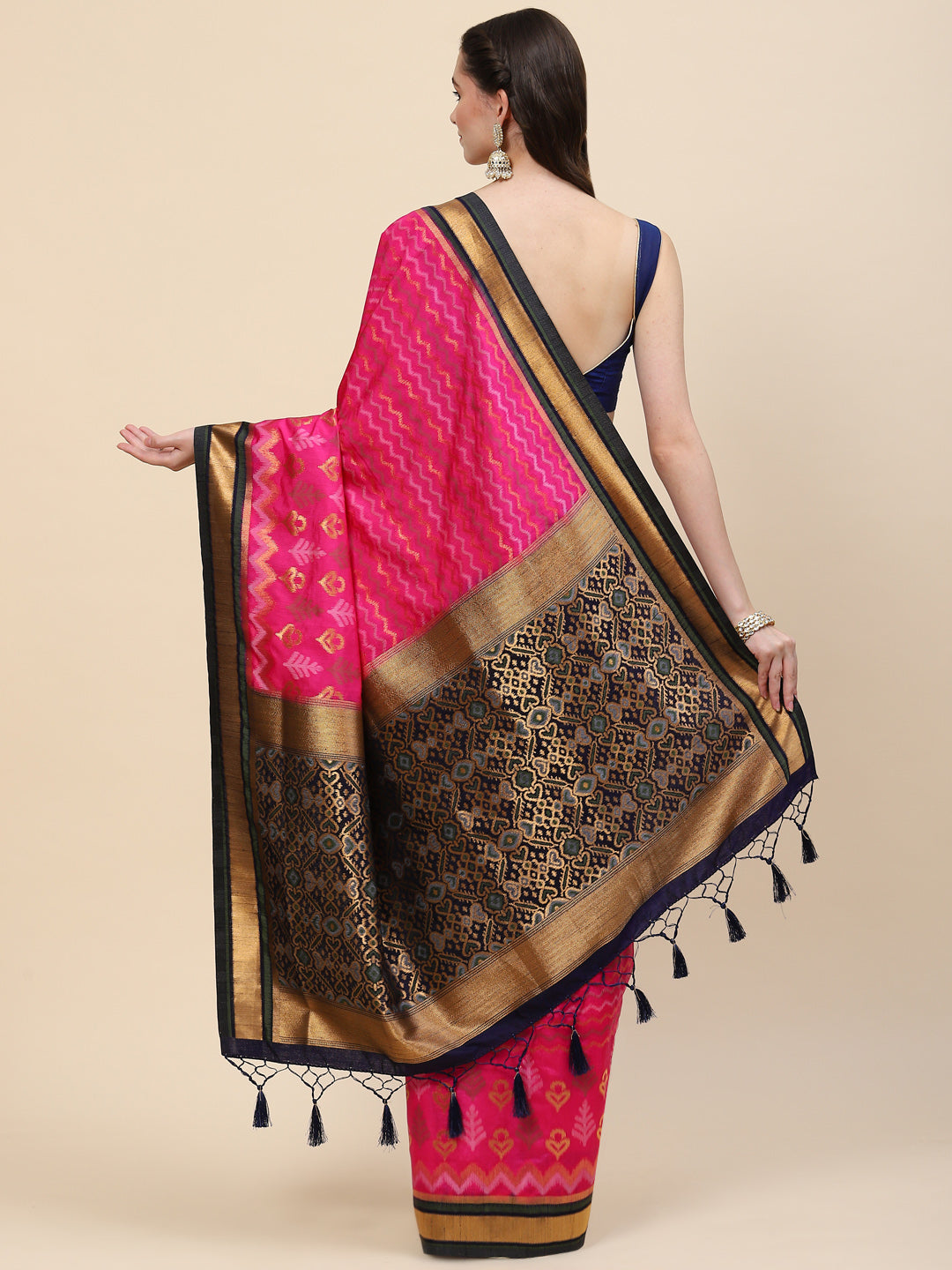 Zari Jaal Handloom Woven Saree