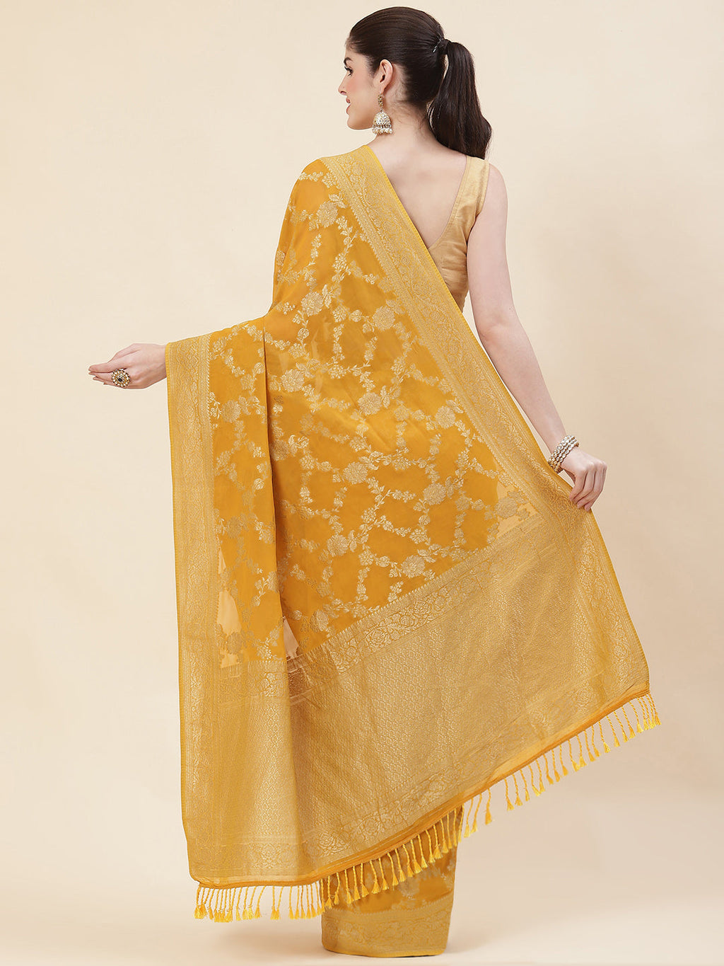 Floral Zari Jaal Georgette Plain Saree